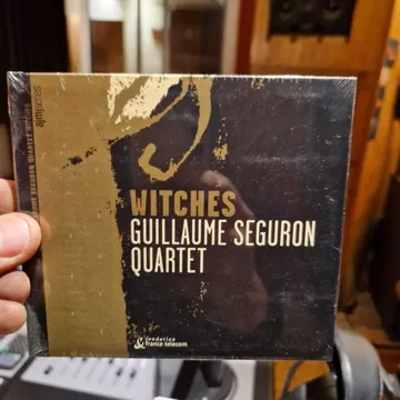 Pochette de disque 168
