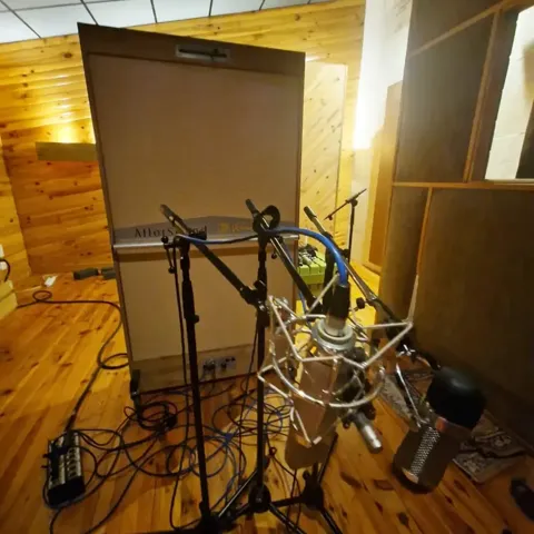 Vie du studio · 98