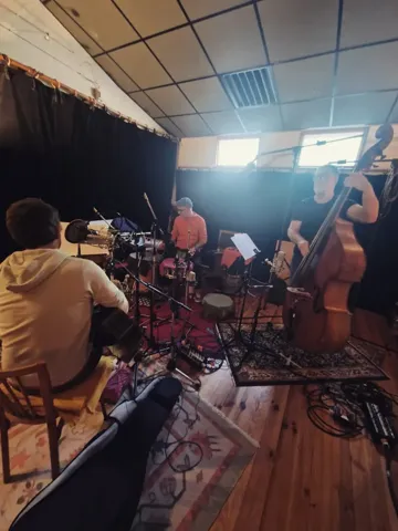 Vie du studio · 243