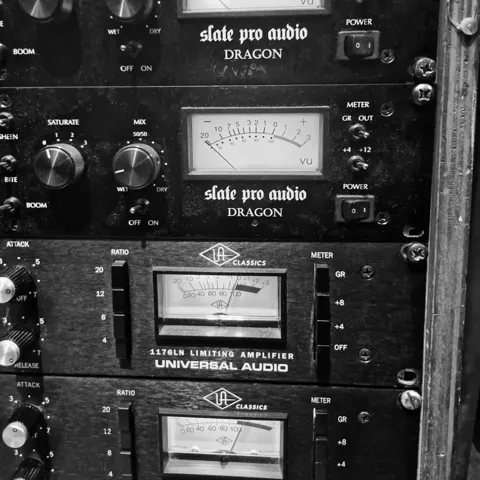 Vie du studio · 213