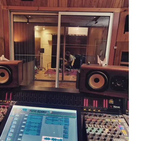 Vie du studio · 84